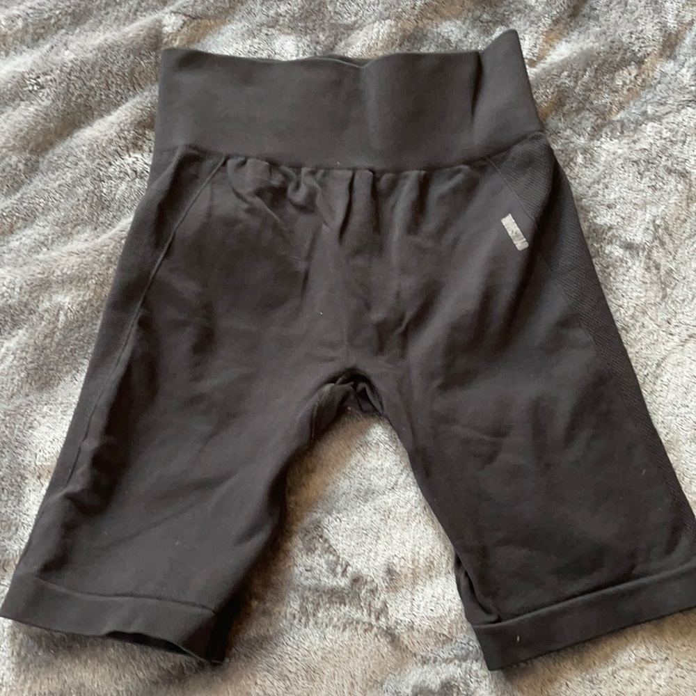 Women’s gym shark biker shorts